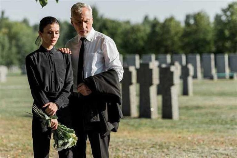 What Not to Wear to a Funeral: A Guide to Appropriate Attire – Kate