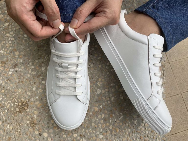 A Step-by-Step Guide on How to Tie Shoes – Kate Spade Star